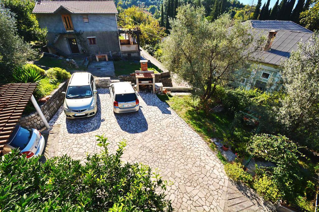 Apartment Rita Tivat Exteriör bild