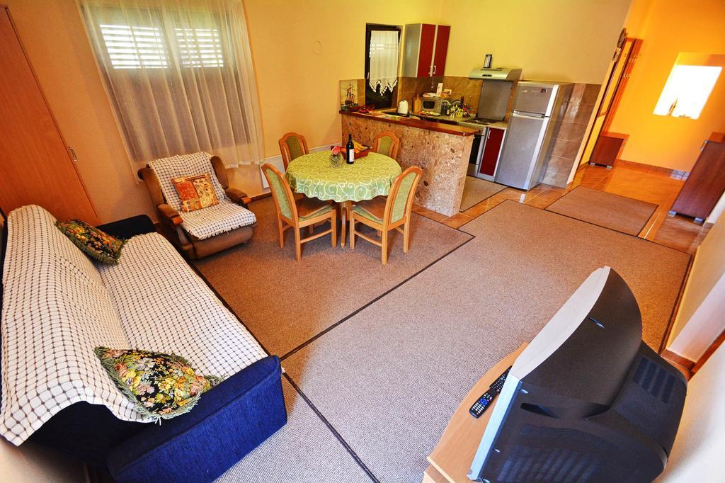 Apartment Rita Tivat Exteriör bild