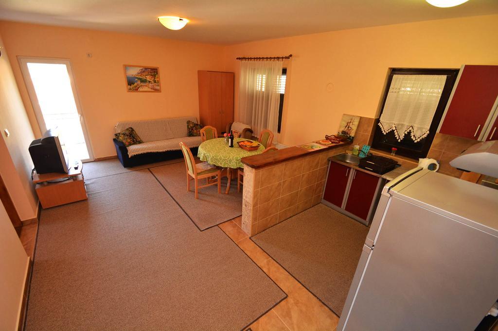 Apartment Rita Tivat Exteriör bild